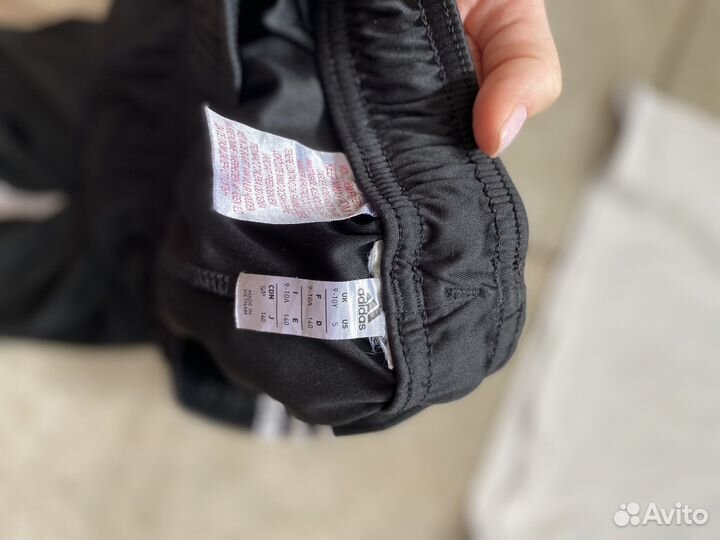 Спортивный костюм adidas р 140 (9-10 лет)