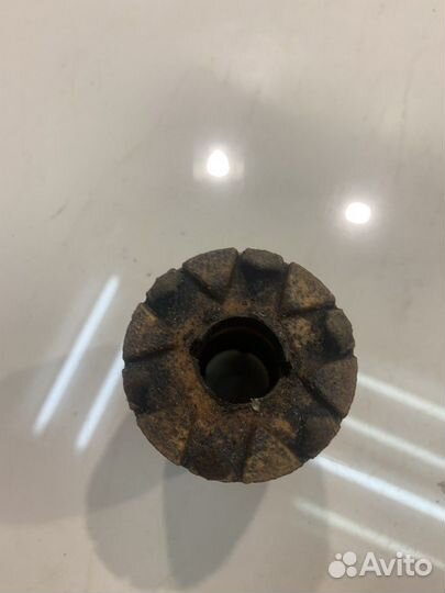 Демпфер амортизатора (передний, левый)