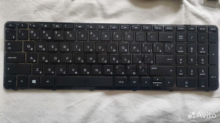 HP Pavilion 17-e100sr