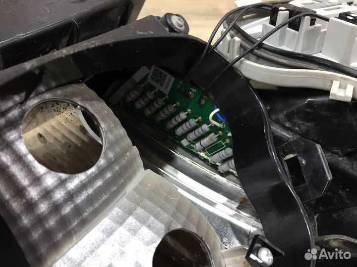 Плата заднего левого фонаря Skoda Yeti (2013-2018)