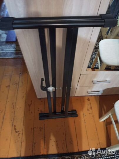 Цифровое пианино бу 61 клавиша