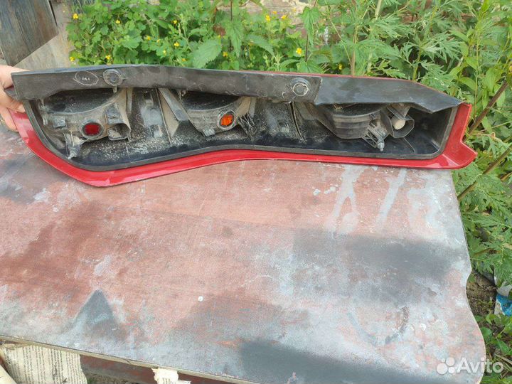 Левая задняя фара Nissan x-treil Т31