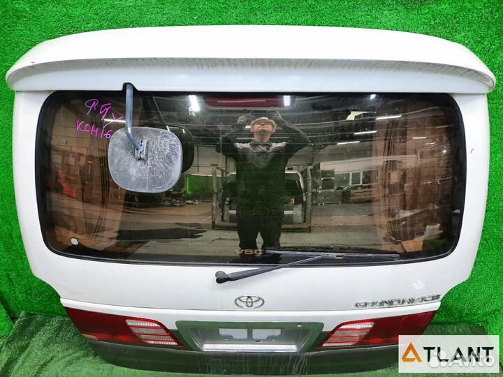 Дверь 5-я toyota grand hiace