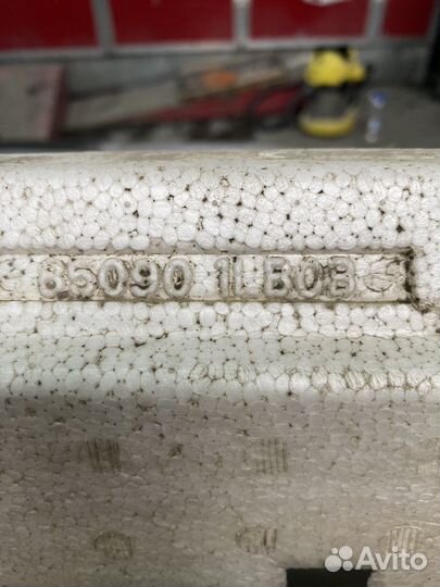 Наполнитель заднего бампера Nissan Patrol Y62