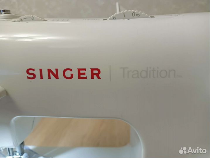 Швейная машинка singer