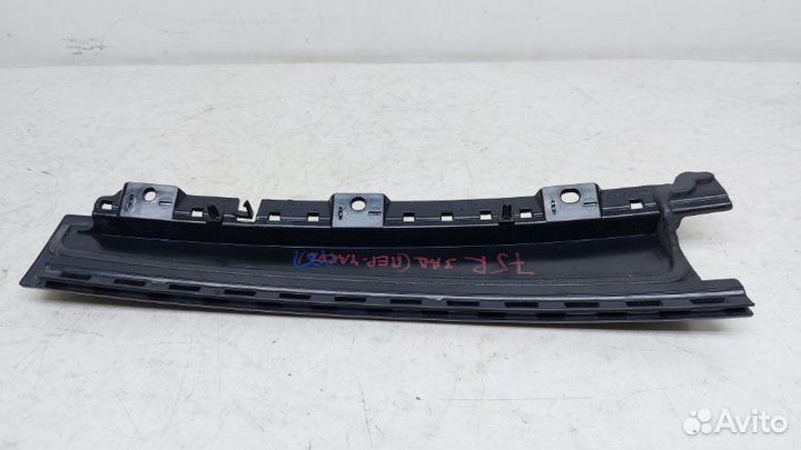 Накладка на дверь задняя правая Ford Focus 3 2.0