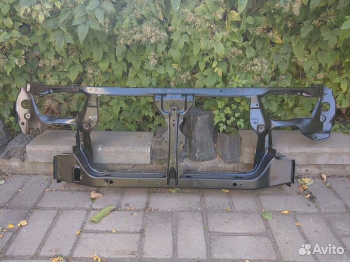 Передняя панель для крепления радиатора (телевизор