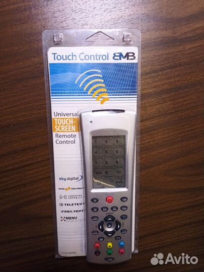 Универсальный обучаемый пульт urtsrf Easy Touch 35