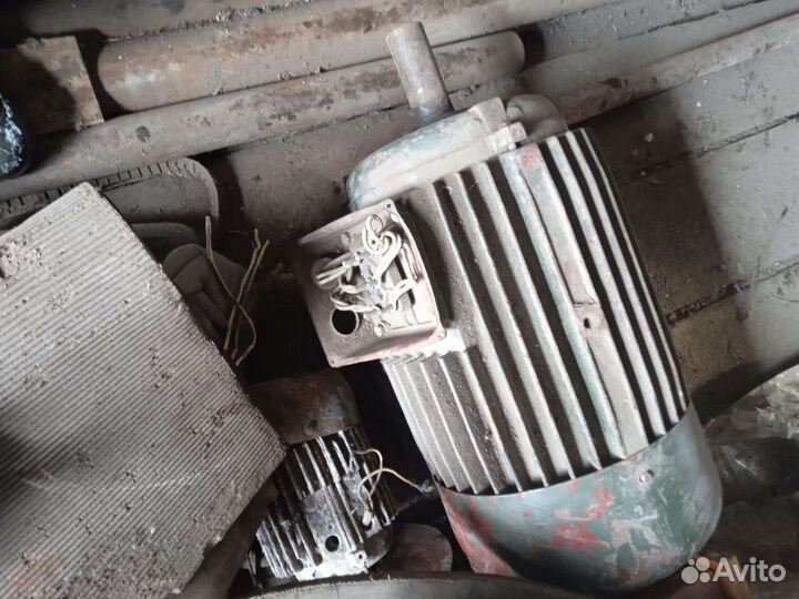 Электродвигатель 220в