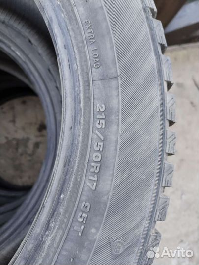 Dunlop SP Winter Ice 01 215/50 R17 95H