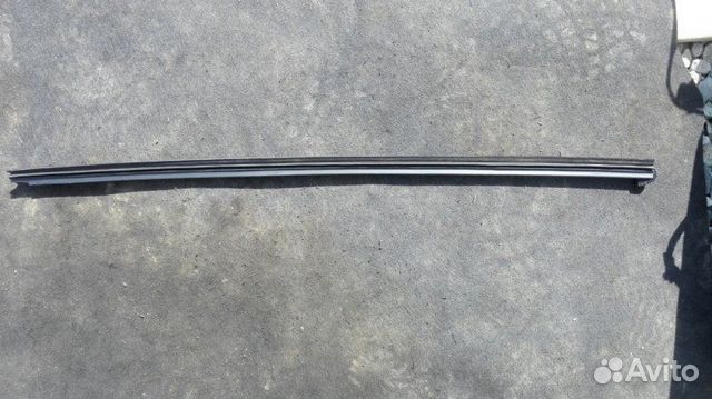 Уплотнитель стекла внутренний передний левый