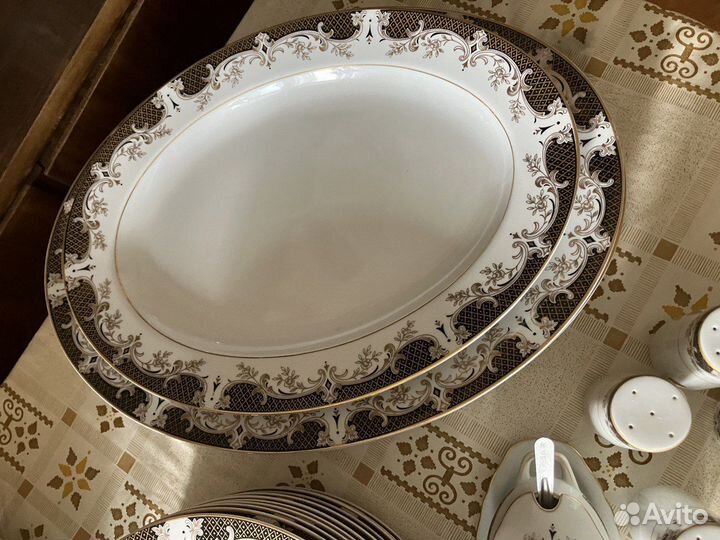 Японский столовый сервиз на 12 персон, 66 предм