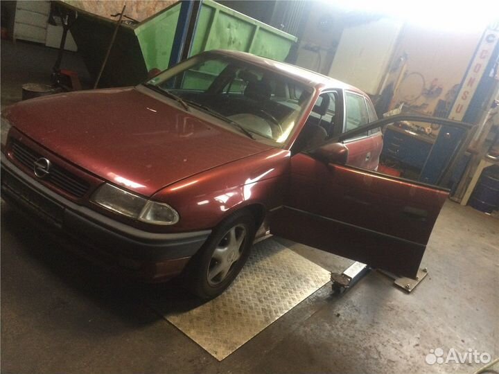 Разбор на запчасти Opel Astra F 1991-1998