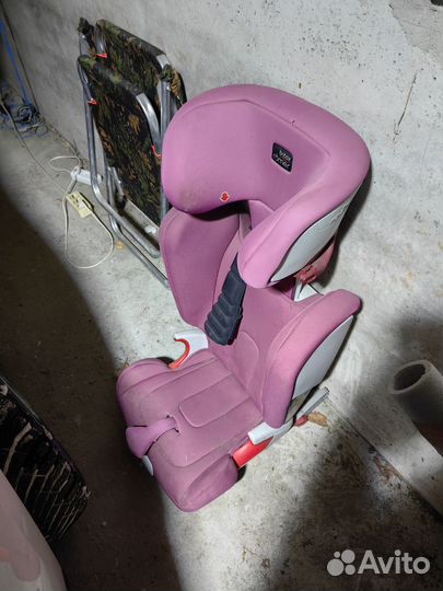 Автомобильное кресло britax romer