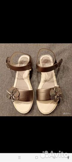 Босоножки для девочки
