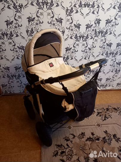 Коляска 2 в 1 + стул для кормления
