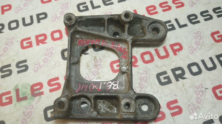 Кронштейн компрессора кондиционера B6 dohc б/у