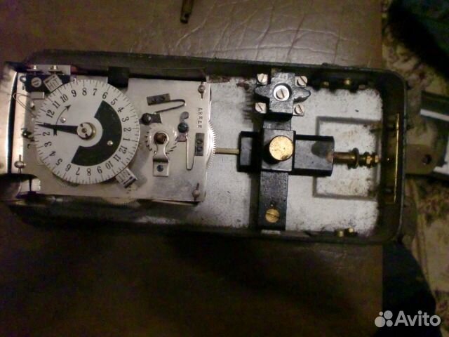 Старинные переключающие часы