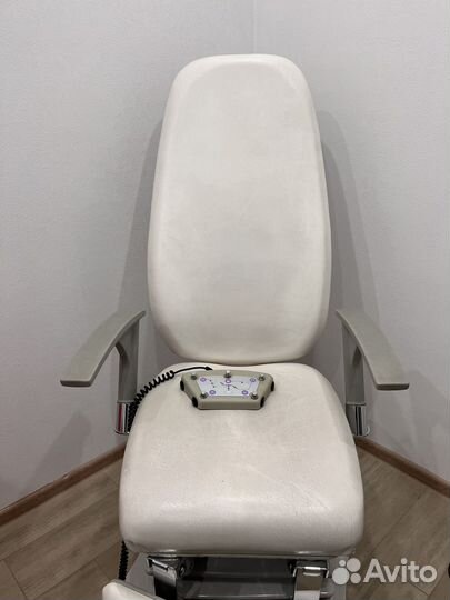 Педикюрное кресло с электроприводом