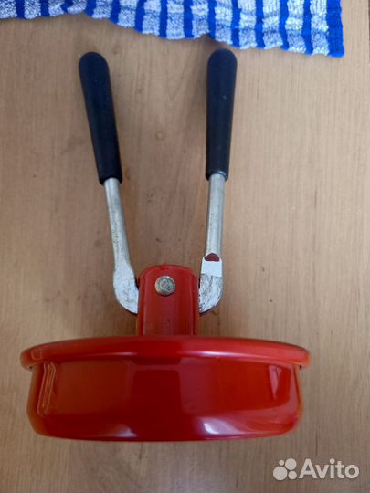 Машинка укупорка