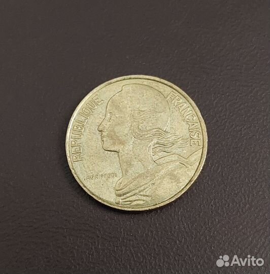 Монеты: Республика Франция