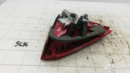 Фонарь правый крышки багажника volkswagen passat B