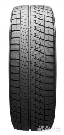 Bridgestone Blizzak VRX 245/45 R19 98S