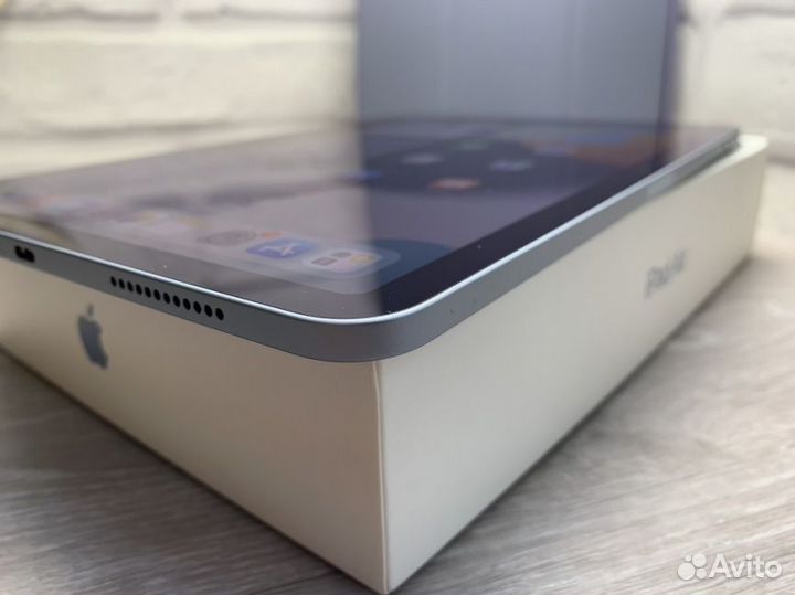 10.9 Планшет Apple iPad Air (4-го поколения) (2020