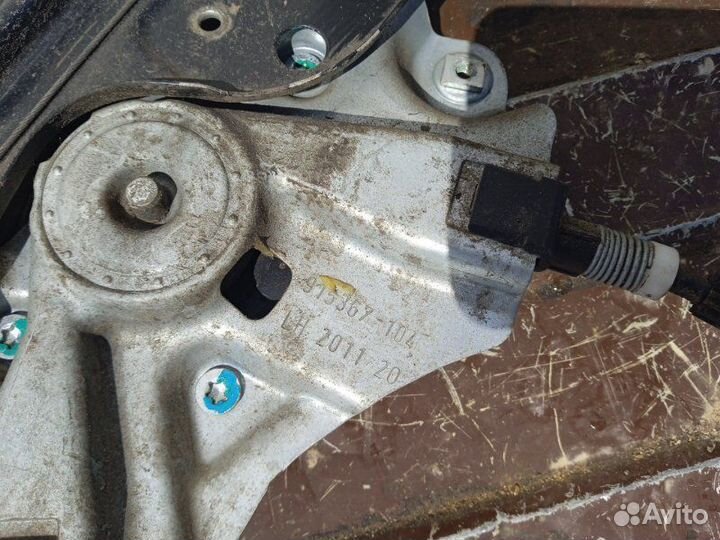 Стеклоподемник электрический Opel Astra J перед. л