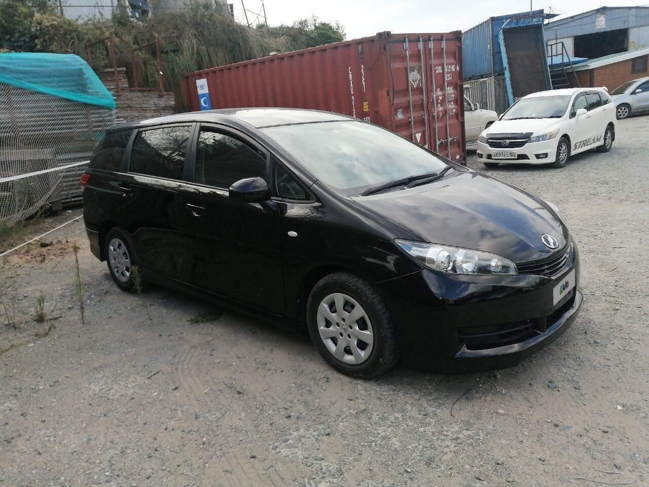 Toyota Wish: фото владельца