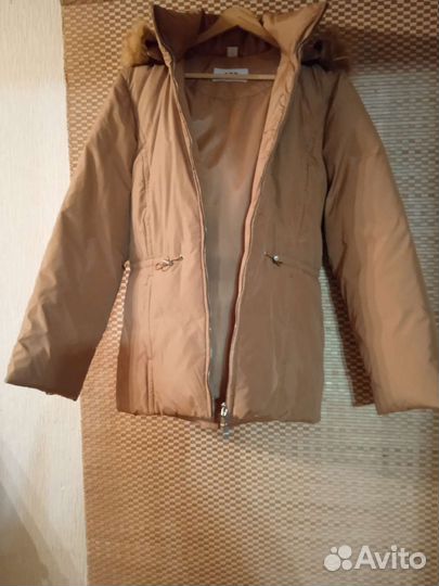 Пуховик женский 44 новый