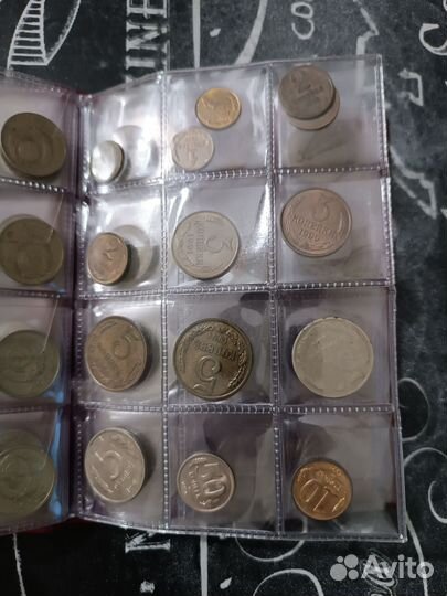 Буклет с монетами СССР, России