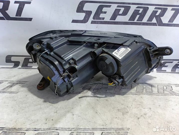 Фары передние Volkswagen Passat B7 1.4 caxa 2011