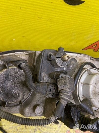 Фара передняя правая Kia Spectra SD S6D 2006