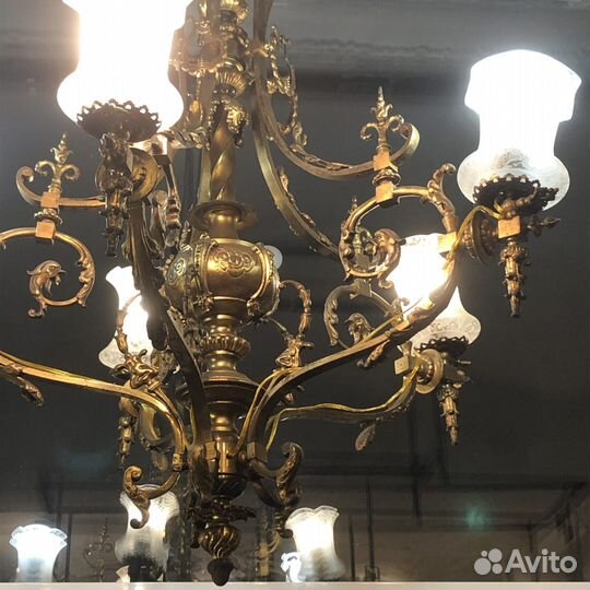 Большая антикварная бронзовая люстра начала XX века