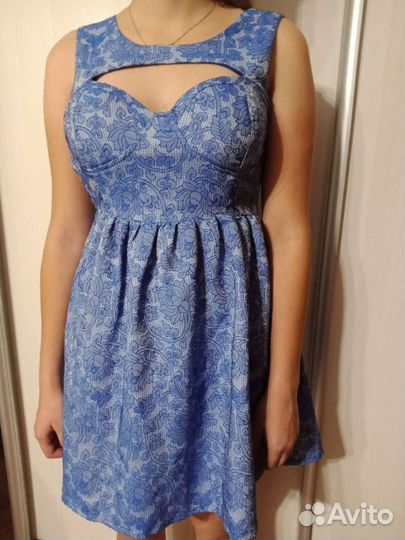 Платье женское размер XS,б/у немного