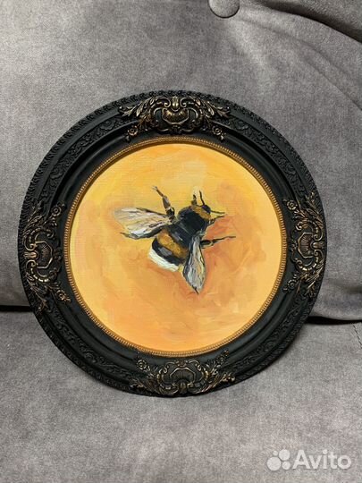 Картина маслом в рамке, шмель, 20 см