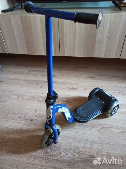 Самокат детский трехколесный