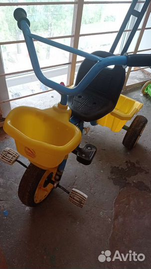 Трехколесный велосипед