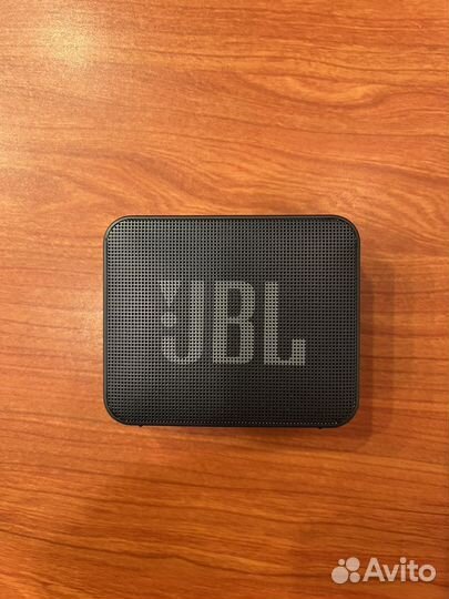 Портативная колонка jbl go essential