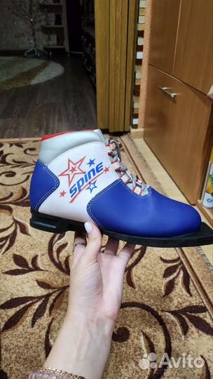 Лыжные ботинки