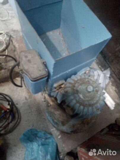 Крупорушка зернодробилка