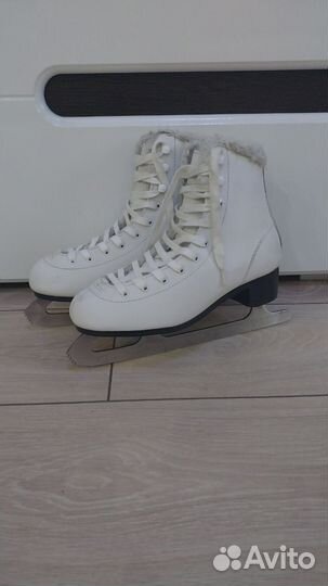 Коньки фигурные