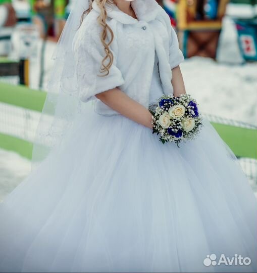 Свадебное платье