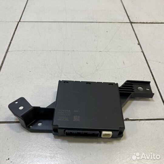 Блок управления климатической установкой Toyota Ca