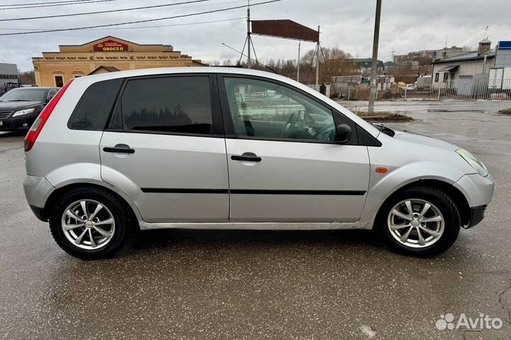 Ford Fiesta 1.3 МТ, 2002, 300 000 км