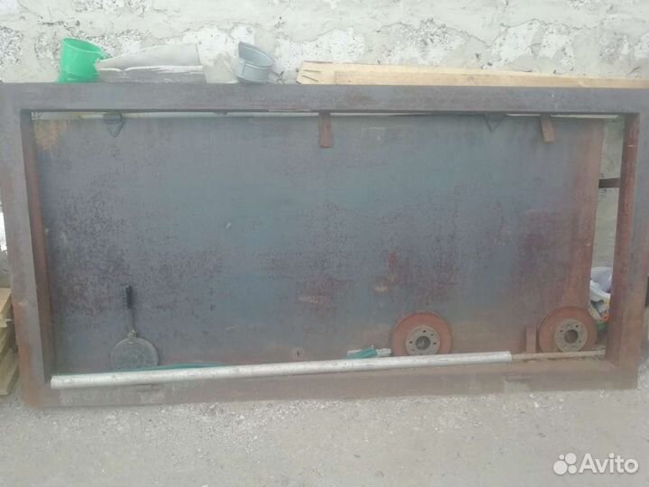 Дверь входная металлическая