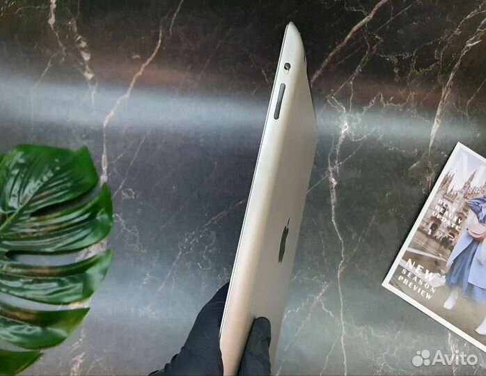 iPad 3 64gb wi-fi+cellular (SIM)