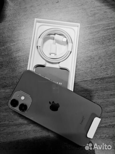 Кабель Apple Type C - Lightning