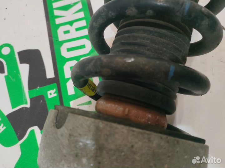 Стойка подвески в сборе передняя правая Bmw X5 F15